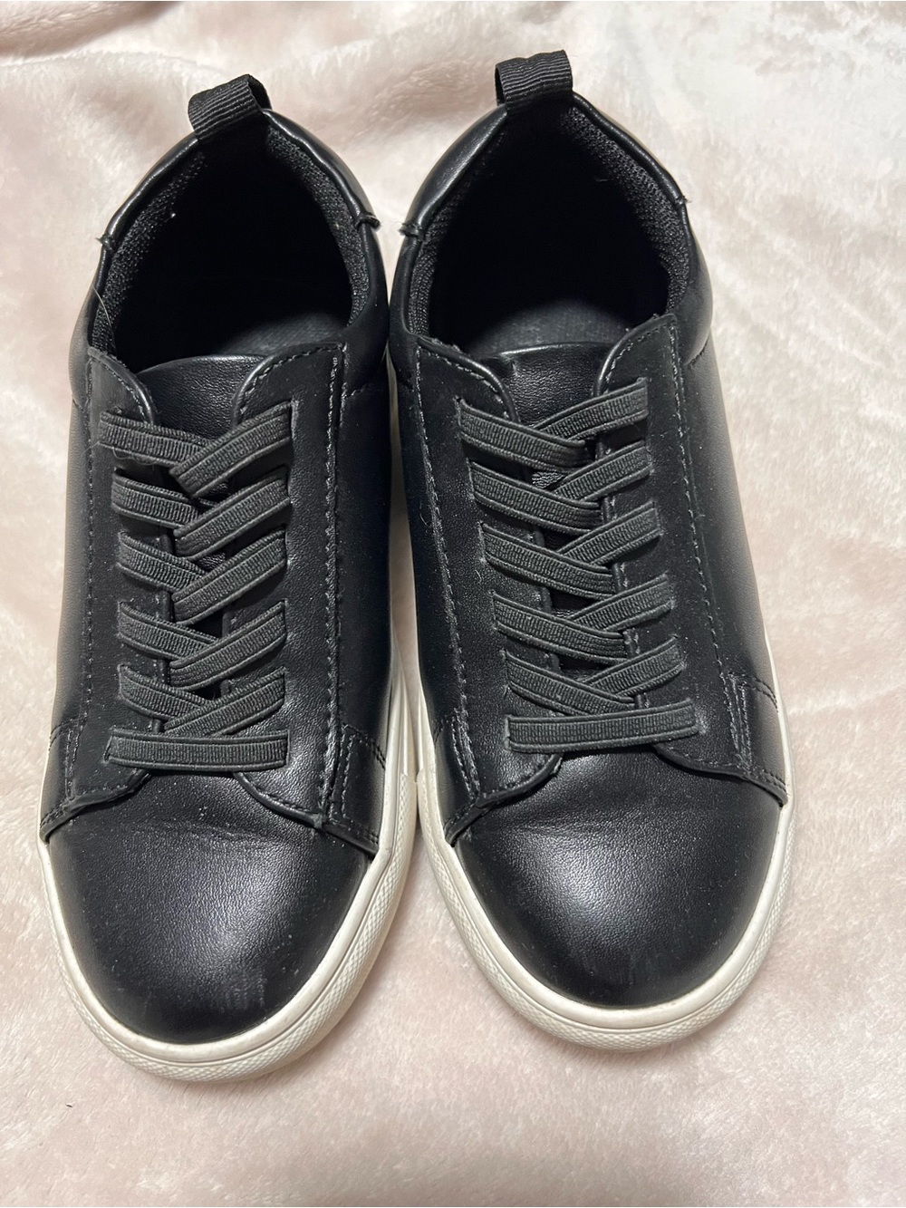 Epic threads Black Leather-Style kids Low Top Sneakers - Classic Casual